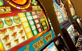 Kontrol taruhan dan pengaturan suara di Ganesha Gold